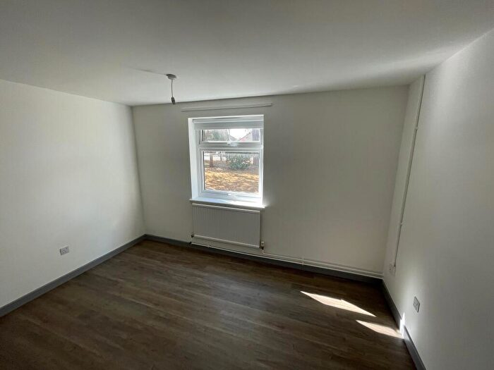 2 Bedroom Apartment To Rent In Pearson Square Doctor's Block, IP3