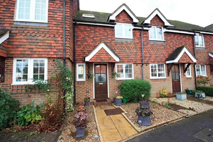 2 Bedroom House To Rent In Little Manor Gardens, Cranleigh, Surrey, GU6