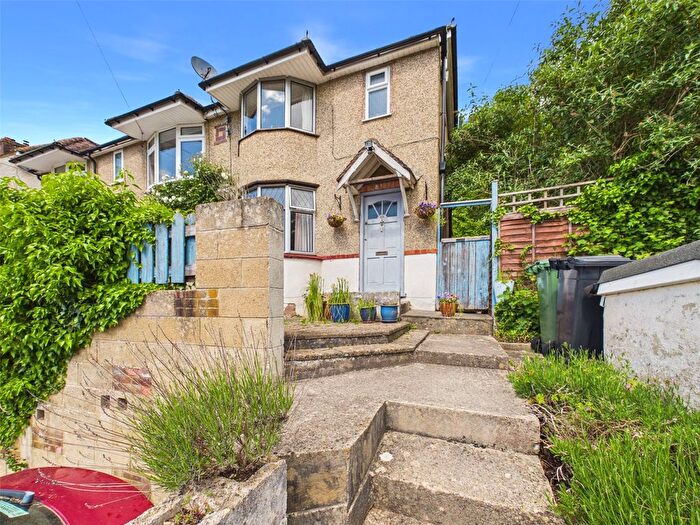3 Bedroom Semi-Detached House For Sale In Bourne Estate, Brimscombe, Stroud, Gloucestershire, GL5
