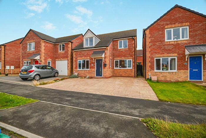 3 Bedroom Detached House For Sale In Kingsbridge Crescent, Middlesbrough, TS5