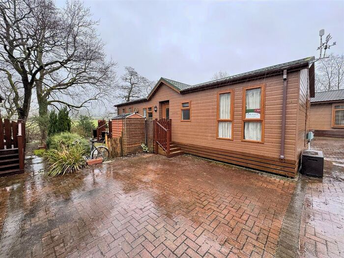 2 Bedroom Lodge For Sale In Garsdale Road, Sedbergh, LA10