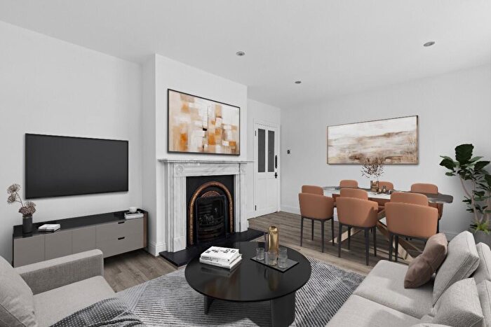 2 Bedroom Flat For Sale In Lower Addiscombe Road, Croydon, London, CR0