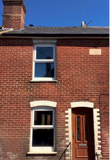 3 Bedroom Terraced House To Rent In Wickham, Hampshire, PO17