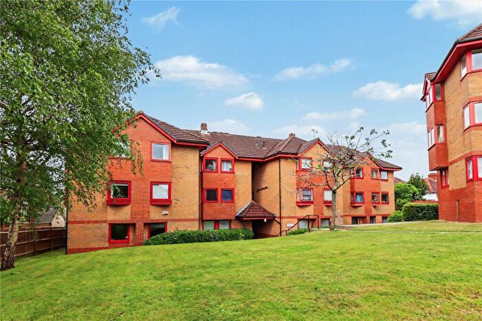 2 Bedroom Apartment For Sale In Horsted House, Franklynn Road, Haywards Heath, West Sussex, RH16