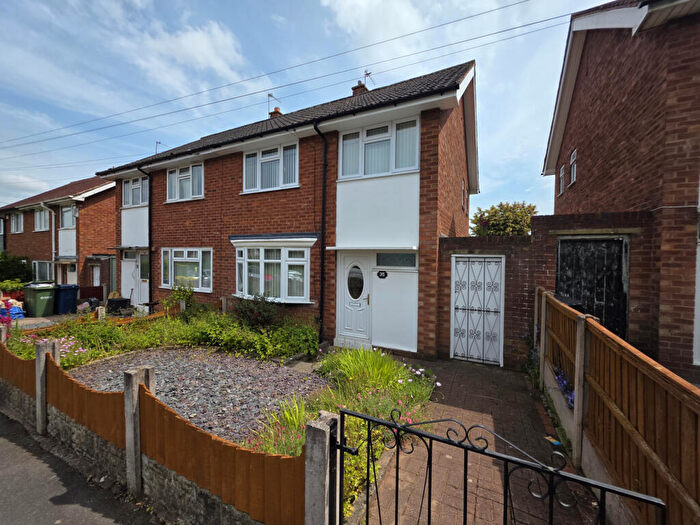 3 Bedroom Semi-Detached House To Rent In Coleridge Drive, Stafford, ST17