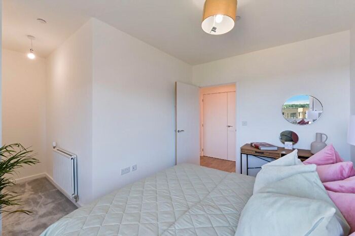 1 Bedroom Flat To Rent In Wolff House, Ridgeway Views, London, NW7