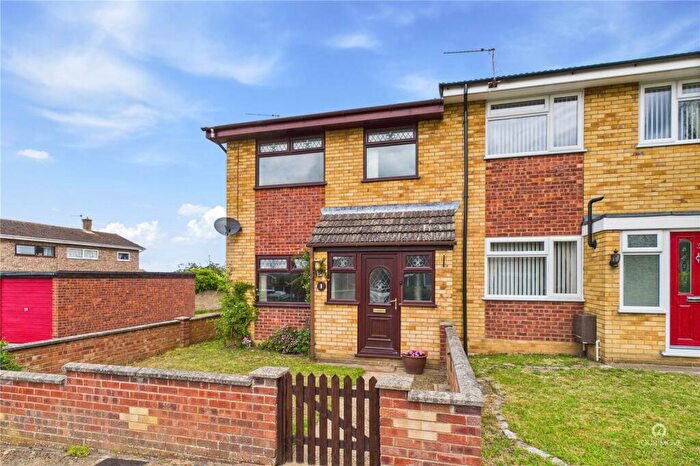 3 Bedroom Semi-Detached House For Sale In Crofters Walk, Belton, Great Yarmouth, Norfolk, NR31