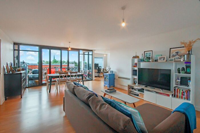 2 Bedroom Flat For Sale In Carlin House The Manor, Church Street, Beeston, Nottingham, Nottinghamshire, NG9