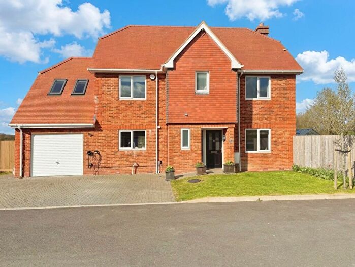 5 Bedroom Detached House For Sale In Morgan Close, Downton, SP5