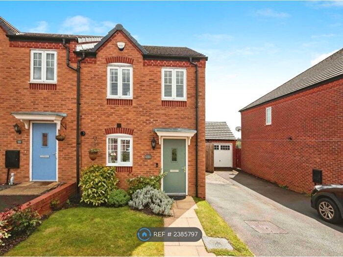 3 Bedroom Terraced House To Rent In Ley Hill Farm Road, Birmingham, B31