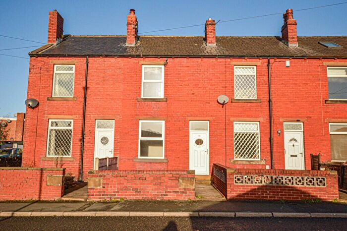 2 Bedroom Terraced House To Rent In Rowley Lane, Lepton, HD8