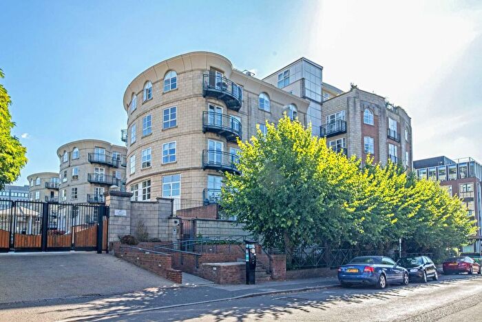 1 Bedroom Flat To Rent In Worple Road, Wimbledon, SW19