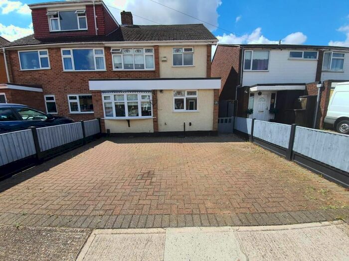 3 Bedroom Terraced House To Rent In Essex Close, Romford, RM7