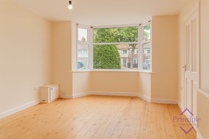 3 Bedroom Terraced House To Rent In Alvechurch Road, Birmingham, B31