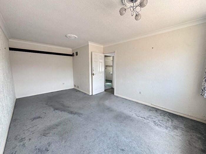 2 Bedroom Bungalow For Sale In Waterloo Avenue, Diss, Norfolk, IP22