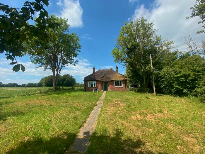 2 Bedroom Bungalow To Rent In Compton, Chichester, PO18