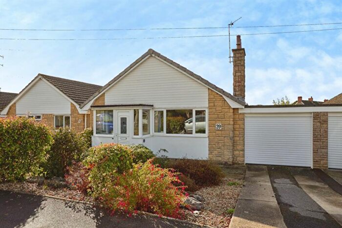 3 Bedroom Detached Bungalow For Sale In Saxon Mead Close, Gillingham, SP8