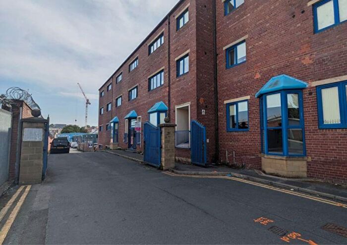 1 Bedroom Flat For Sale In Artist Street, Leeds, LS12