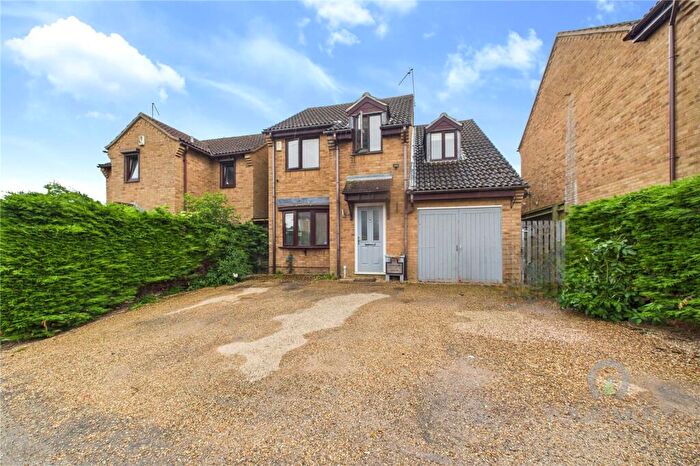 4 Bedroom Detached House For Sale In Allard Close, Rectory Farm, Northampton, NN3