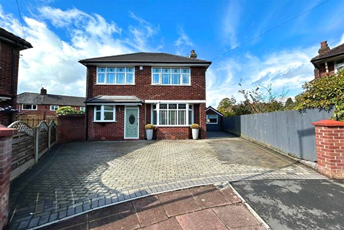 3 Bedroom Detached House For Sale In Verrill Avenue, Manchester, M23