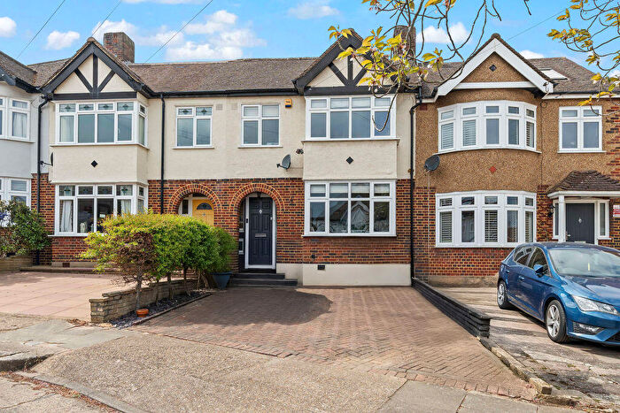 3 Bedroom Terraced House For Sale In Elmstead Gardens, Worcester Park, KT4