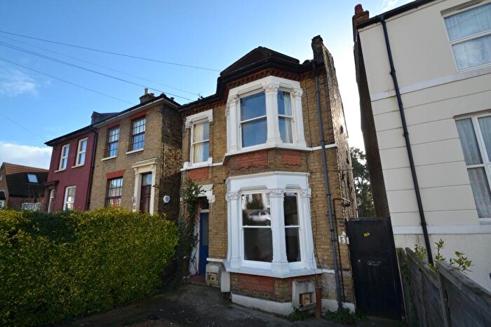Studio To Rent In Winterbourne Road Catford, SE6