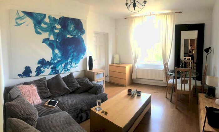 3 Bedroom Apartment To Rent In Matilda House, St Katharines Way, London, E1W