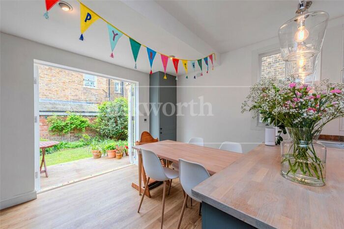 2 Bedroom Apartment To Rent In Sellons Avenue, London, NW10