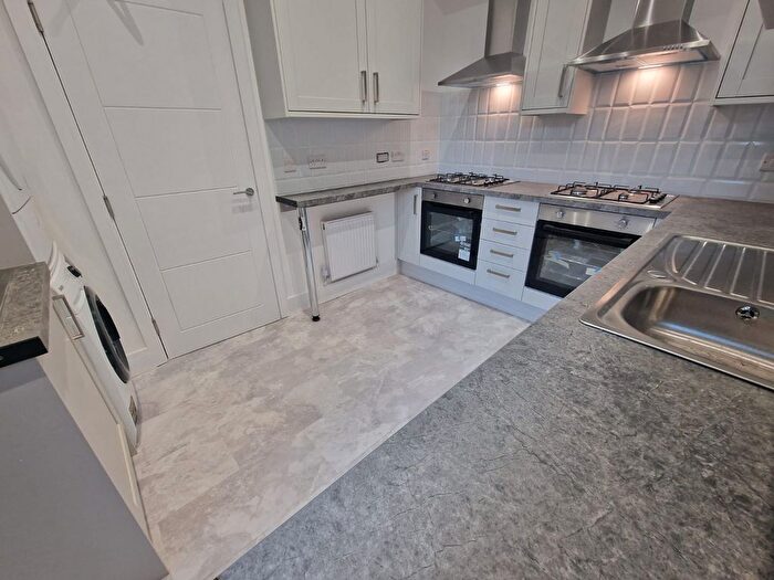 1 Bedroom Studio To Rent In Francis Street, Luton, Bedfordshire, LU1