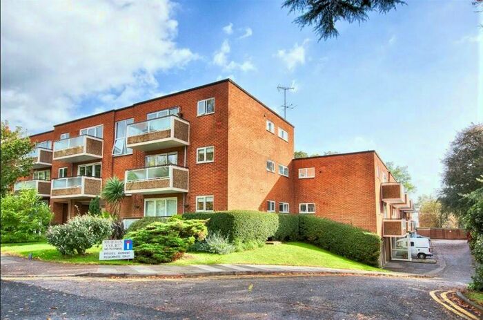 2 Bedroom Flat To Rent In Murton Court, St Albans, AL1
