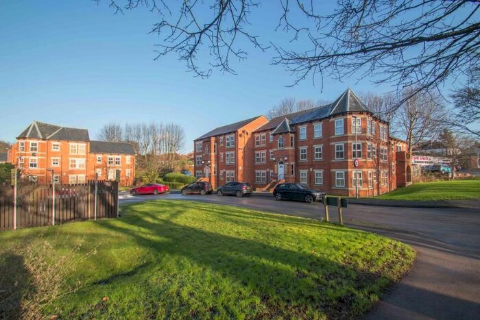 2 Bedroom Flat To Rent In Bridgewater Court, Grove Lane, Headingley, Leeds LS6