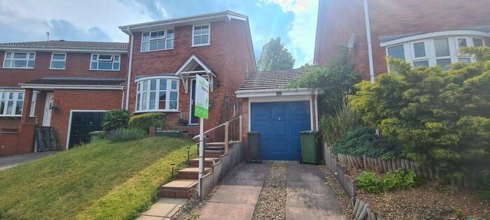 3 Bedroom Detached House To Rent In Lahn Drive, Droitwich WR9