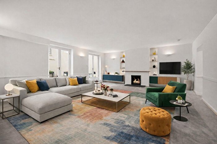 2 Bedroom Flat To Rent In Gloucester Place, Marylebone, W1U