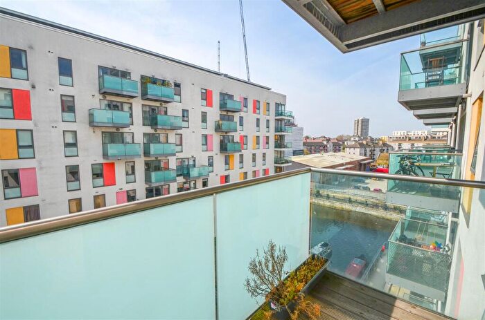 1 Bedroom Flat To Rent In Abbotts Wharf, Stainsby Road, London, E14