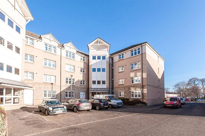 1 Bedroom Flat To Rent In Meadow Place Road, Edinburgh, EH12