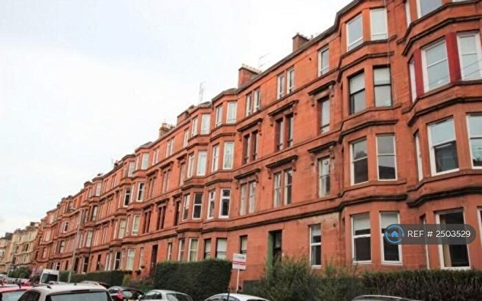3 Bedroom Flat To Rent In White Street, Glasgow, G11