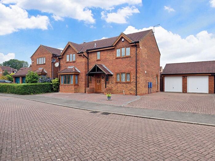 5 Bedroom Detached House For Sale In Tanfield Lane, Rushmere, NN1