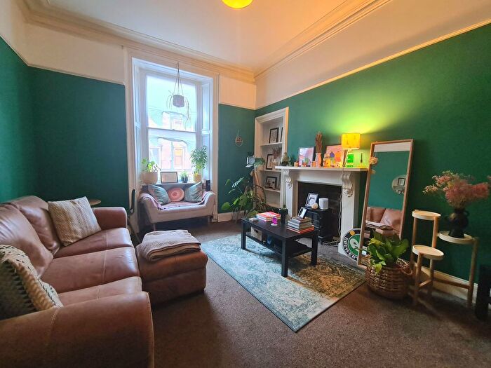 1 Bedroom Flat To Rent In Iona Street, Edinburgh, EH6