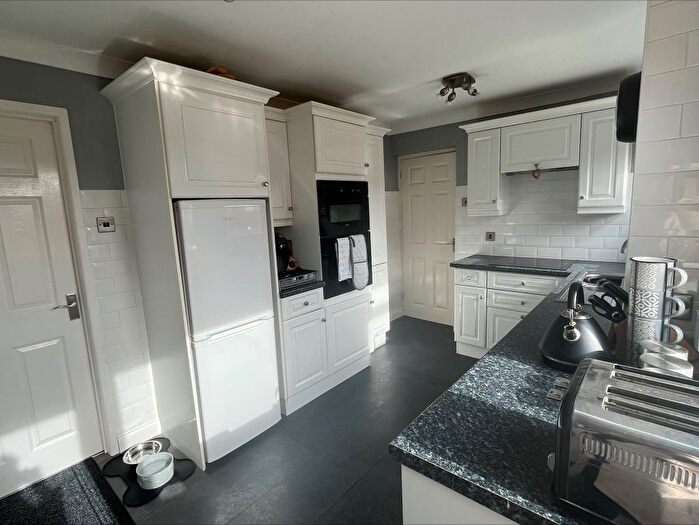 3 Bedroom Semi Detached House For Sale In George Street, Stilton, Peterborough, PE7