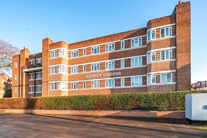 2 Bedroom Flat For Sale In London Road, Thornton Heath, Surrey, CR7