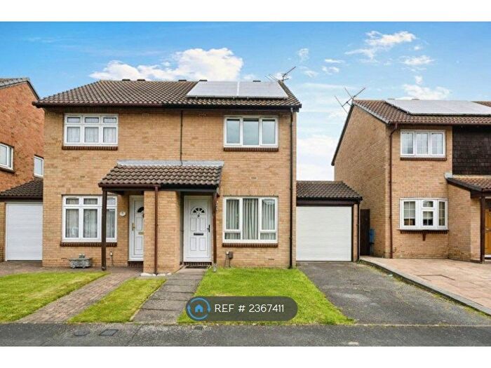 2 Bedroom Terraced House To Rent In Columbine Way, Romford, RM3