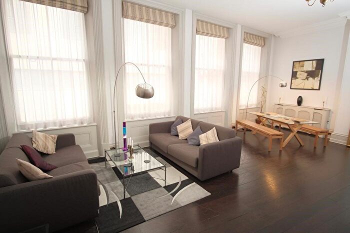 2 Bedroom Flat To Rent In Crutched Friars, Tower, EC3N