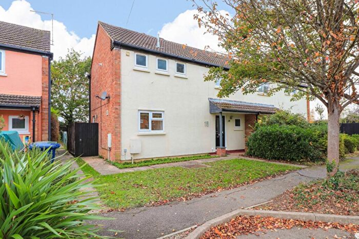 3 Bedroom Semi-Detached House To Rent In Hansell Road, Brampton, PE28