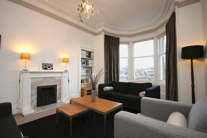 2 Bedroom Flat To Rent In Comely Bank Road, Edinburgh EH4
