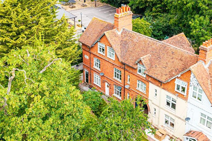 2 Bedroom Apartment For Sale In London Road, Newbury, RG14