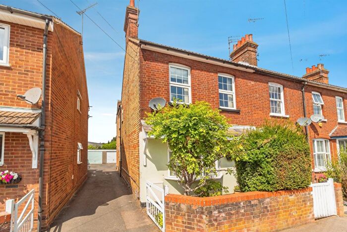 4 Bedroom End Terrace House For Sale In Queen Street, Leighton Buzzard, LU7