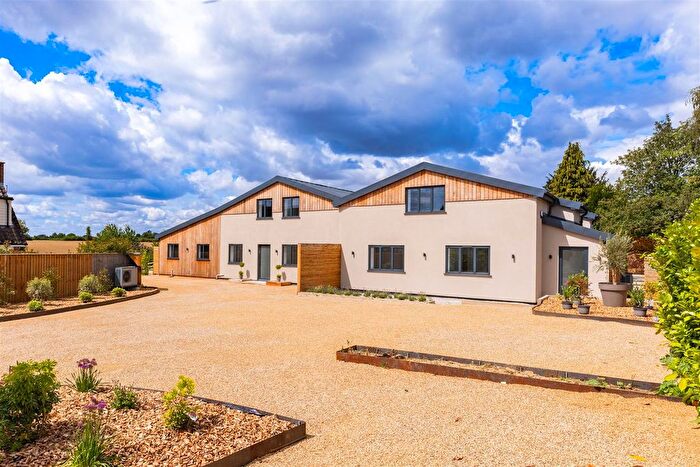 3 Bedroom Barn Conversion For Sale In Thaxted Road, Wimbish, Saffron Walden, Essex, CB10