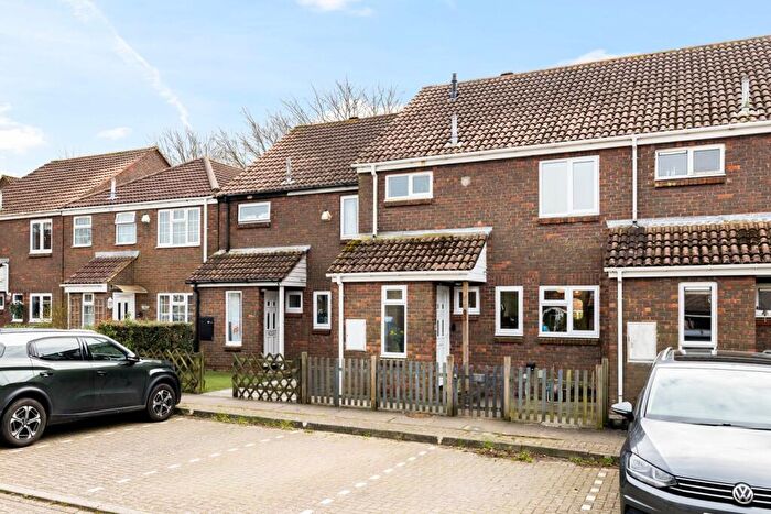 3 Bedroom Terraced House For Sale In St Michaels Walk, Hawkinge, Folkestone, CT18
