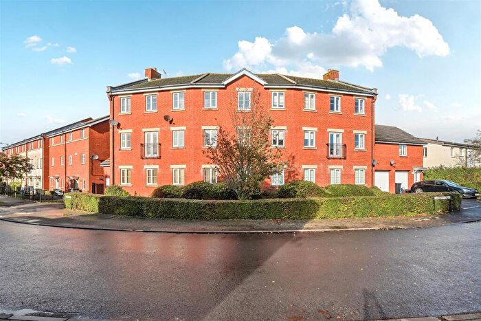 2 Bedroom Flat For Sale In Clatworthy Drive, Hengrove, Bristol, BS14