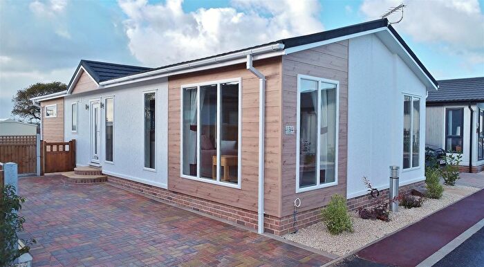 2 Bedroom Park Home For Sale In Chester Park, Omar Avenue, Clacton On Sea, CO16